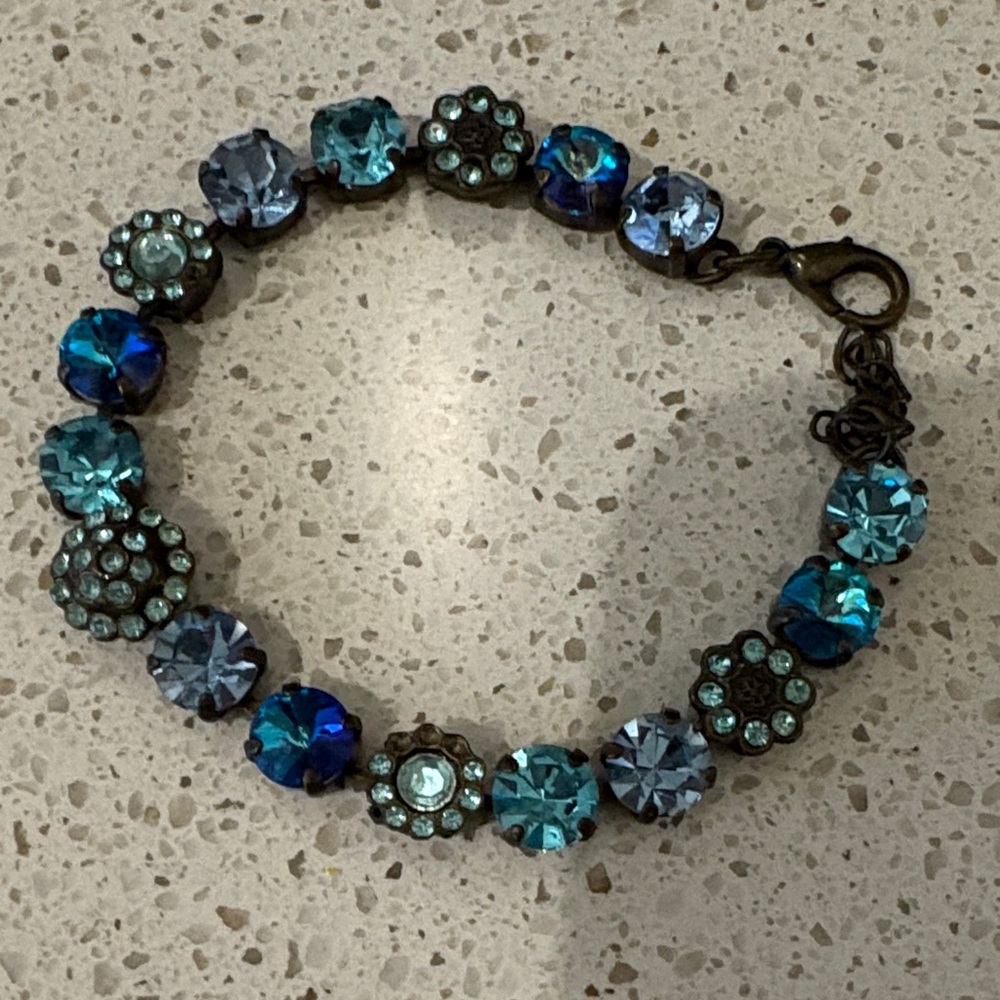 Vintage Bracelet with Blue Stones
